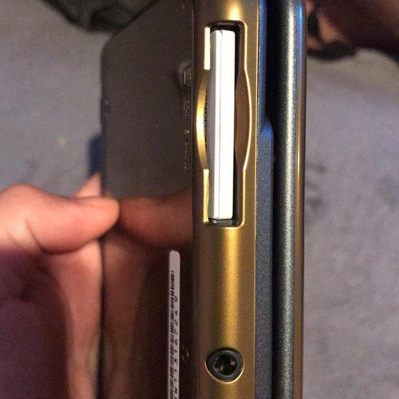 Nintendo DS Xl w/ camera - Picture 7 of 8